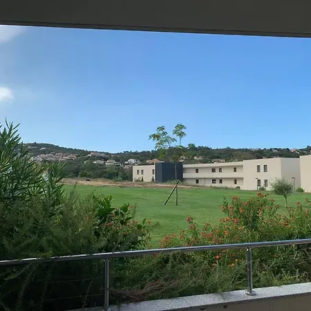 Spacious 45 Sqm Flat + Large Terrace.200m To Grosseto-Prugna